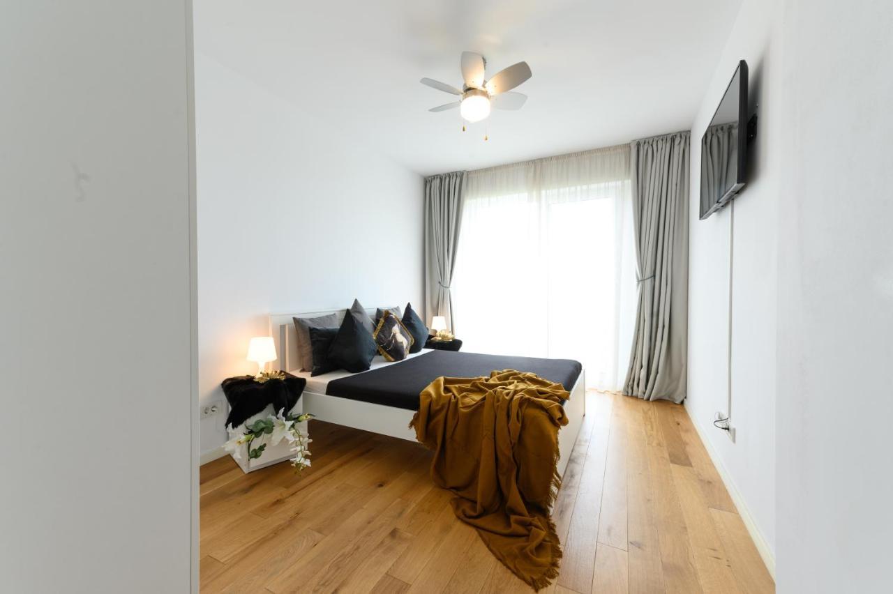 North Artistique - Aviatiei Apartment Bucharest Luaran gambar