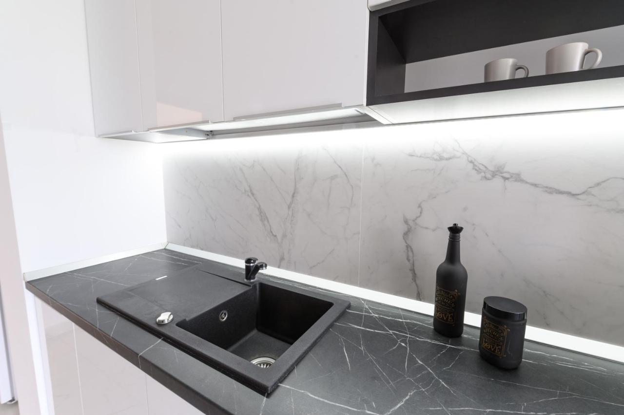 North Artistique - Aviatiei Apartment Bucharest Luaran gambar